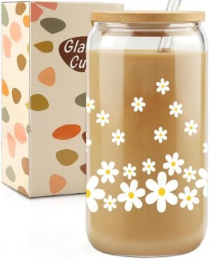 Daisy Glass Cup with Lid and Straw, 16oz Iced Coffee Cup, Flower Mug Aesthetic Drinking Cup, Floral Print Cute Glass Tumbler for Friends, Birthday Gifts for Women, Mothers Day Gifts for Mom